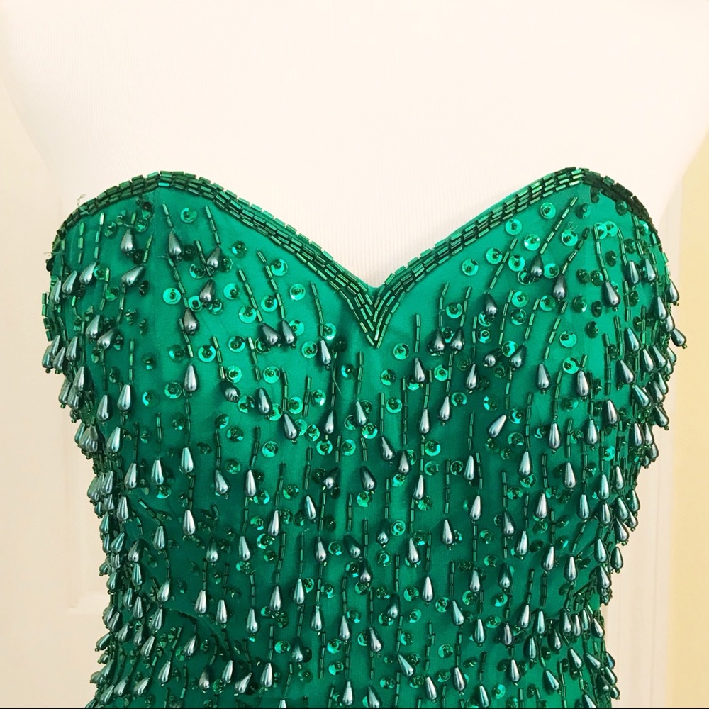 Retro 👗 80s Hand Beaded Dress